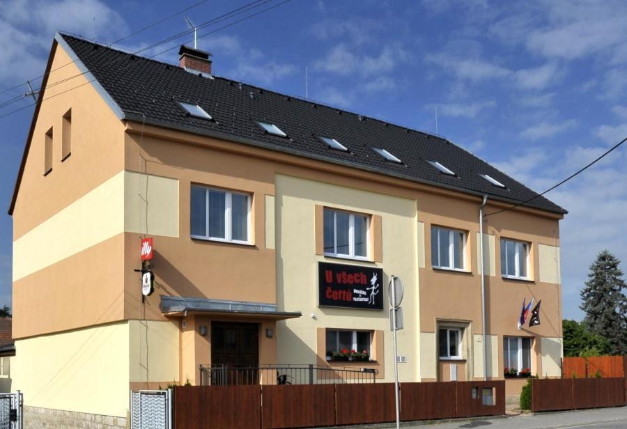 Pension U Vsech Certu Jičín エクステリア 写真