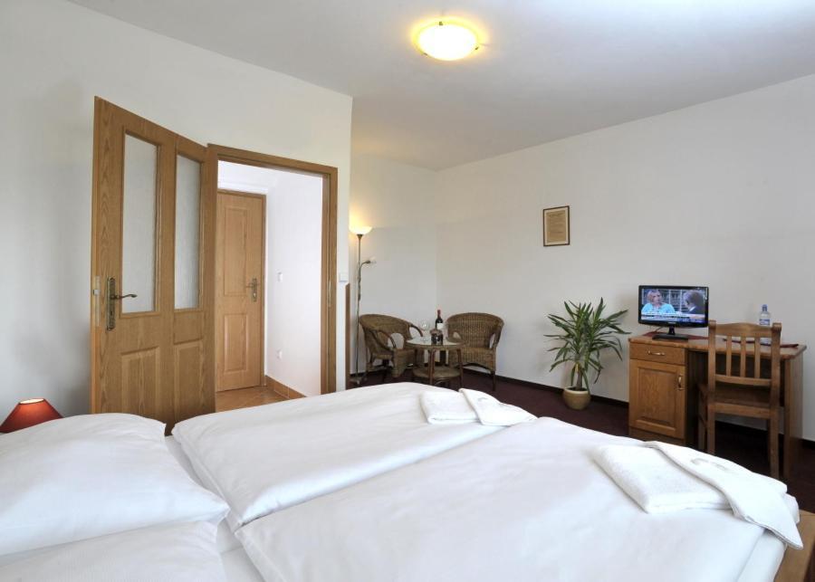 Pension U Vsech Certu Jičín 部屋 写真